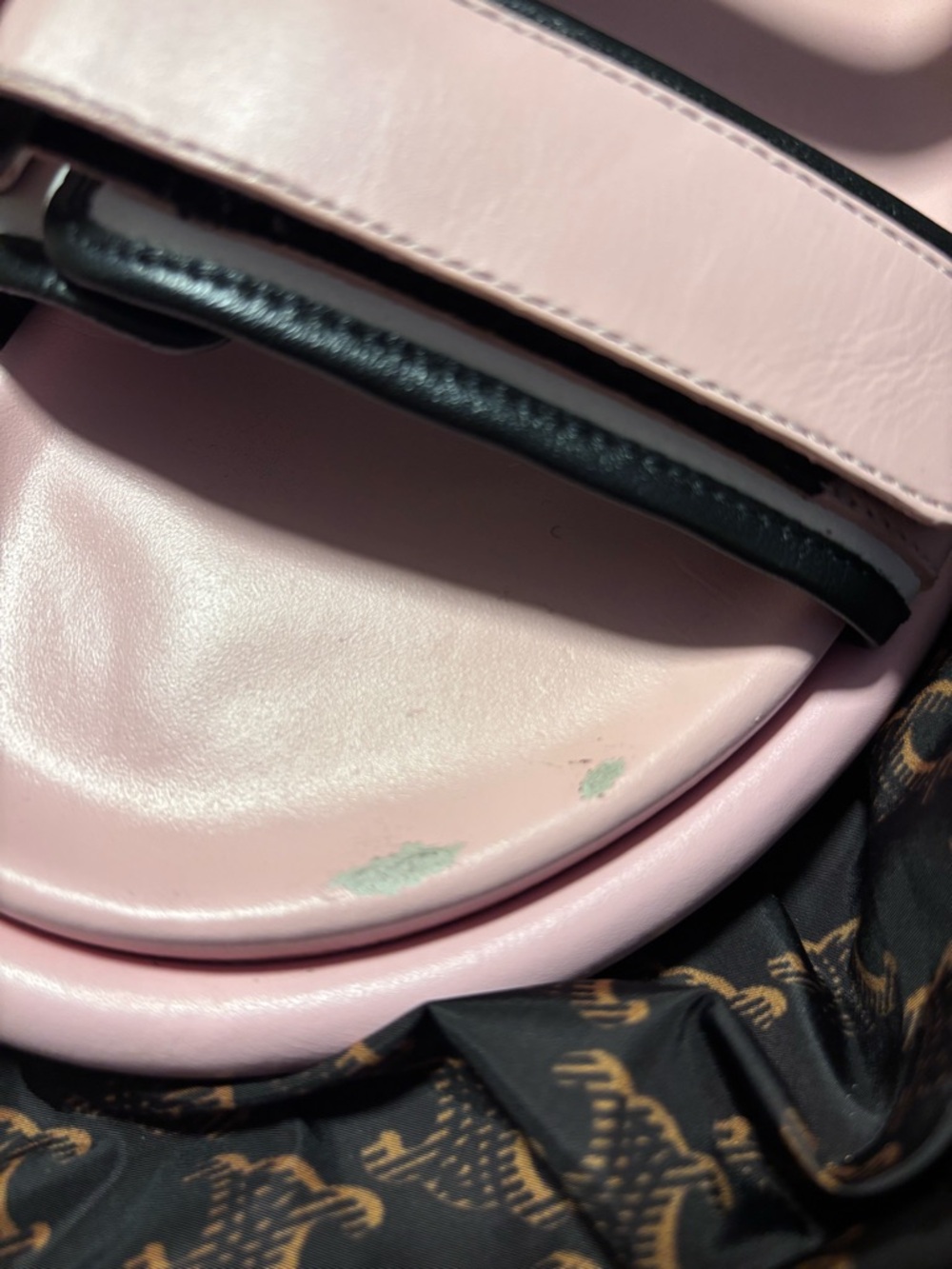 Louis Vuitton pink pool pillow sandals - Picture 4 of 6